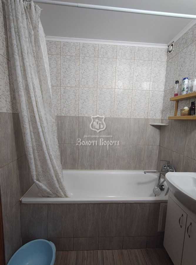 Продажа 3-комнатной квартиры 72 м², Путивльская ул., 40