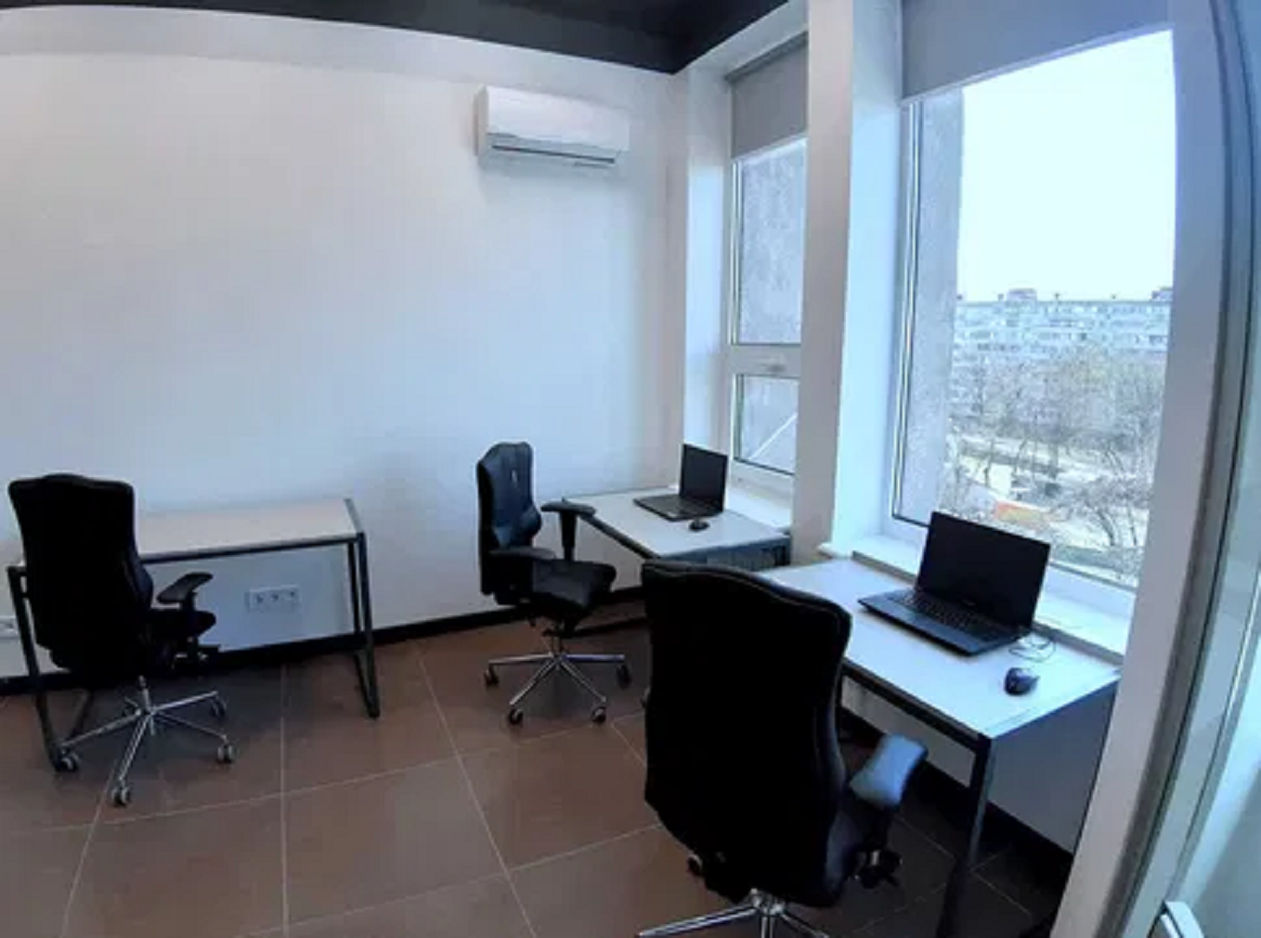 Аренда офиса 33 м², Евгения Сверстюка ул., 11Ж