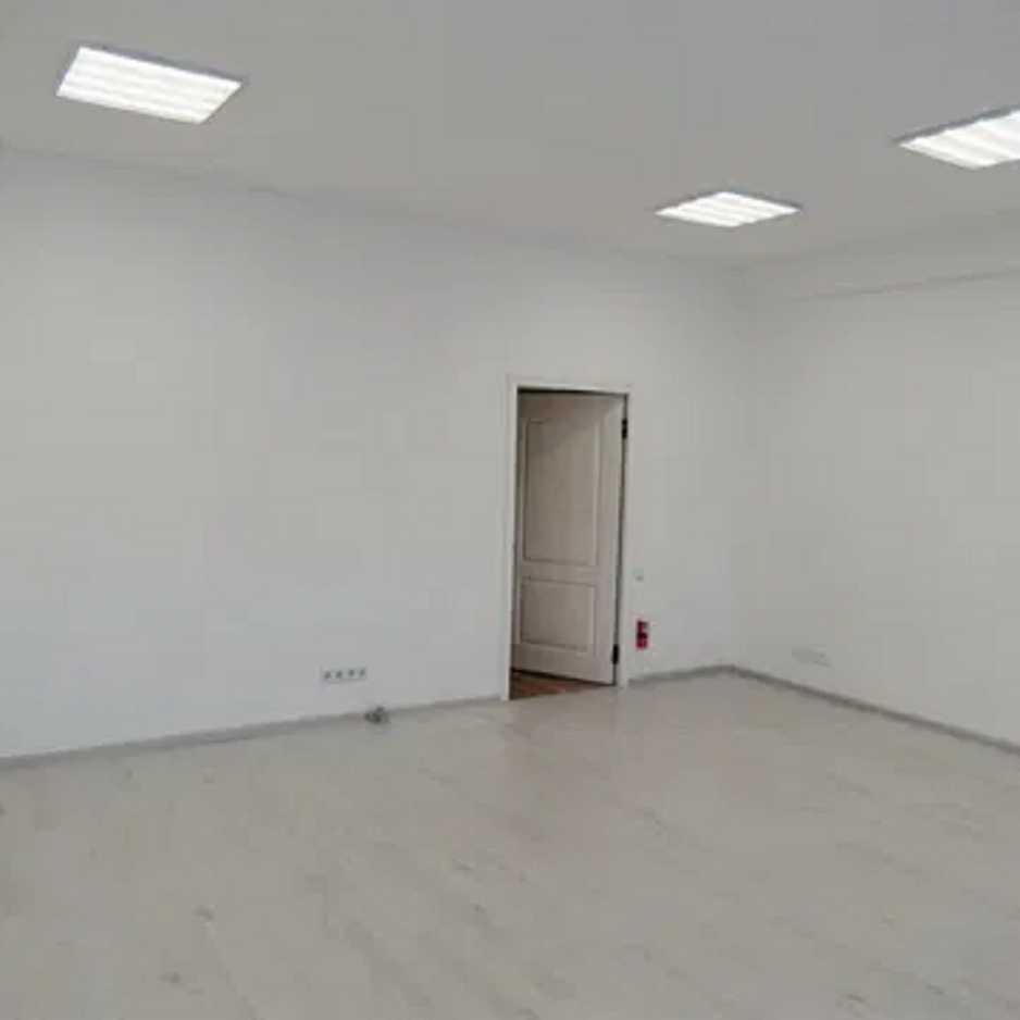 Аренда офиса 34 м², Евгения Сверстюка ул., 17