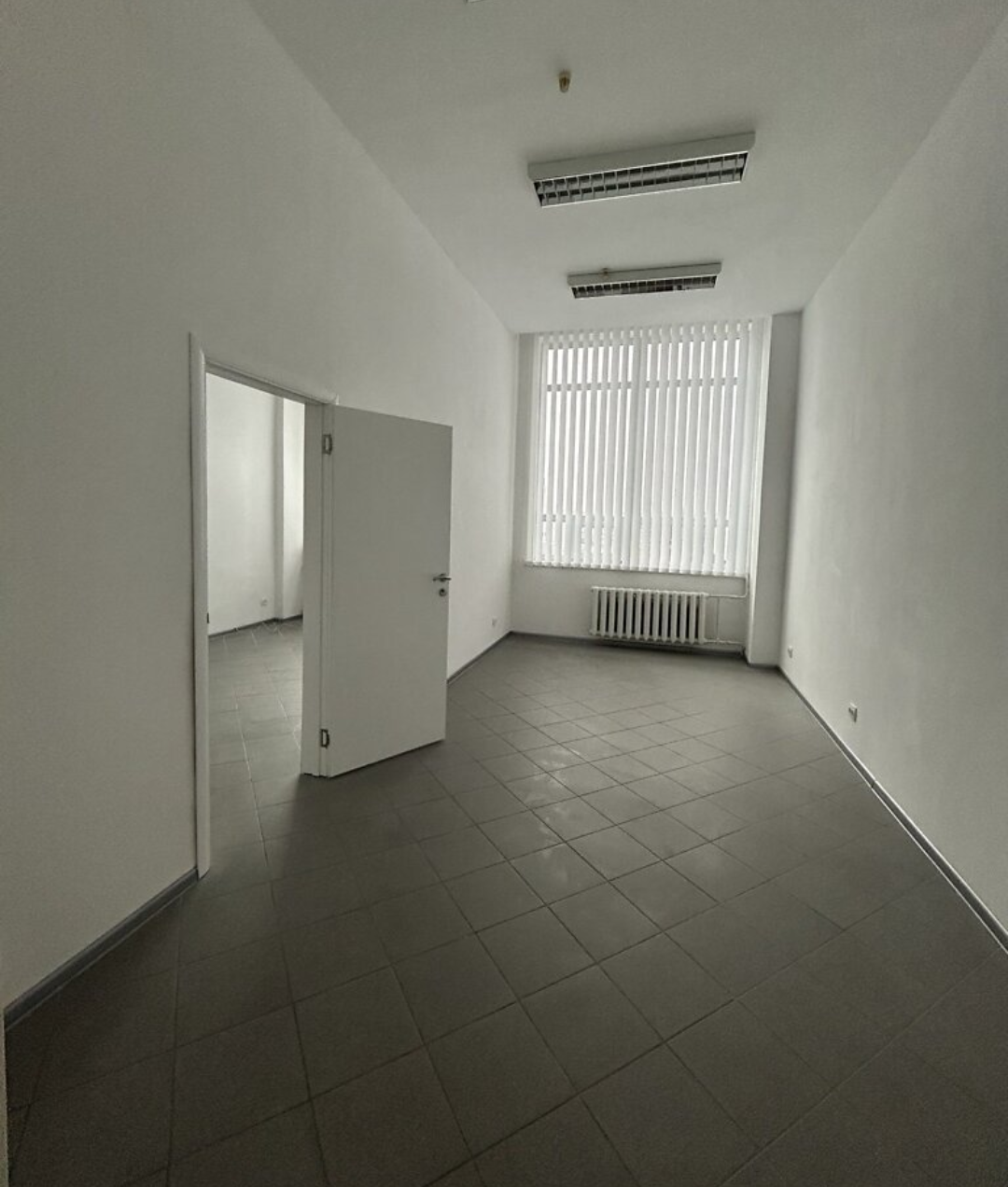Аренда офиса 37 м², Евгения Сверстюка ул., 17