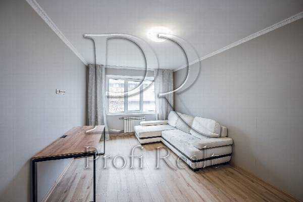 Продажа 1-комнатной квартиры 38 м², Оболонский просп., 25