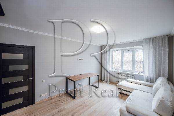 Продажа 1-комнатной квартиры 38 м², Оболонский просп., 25