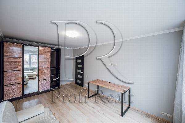 Продажа 1-комнатной квартиры 38 м², Оболонский просп., 25