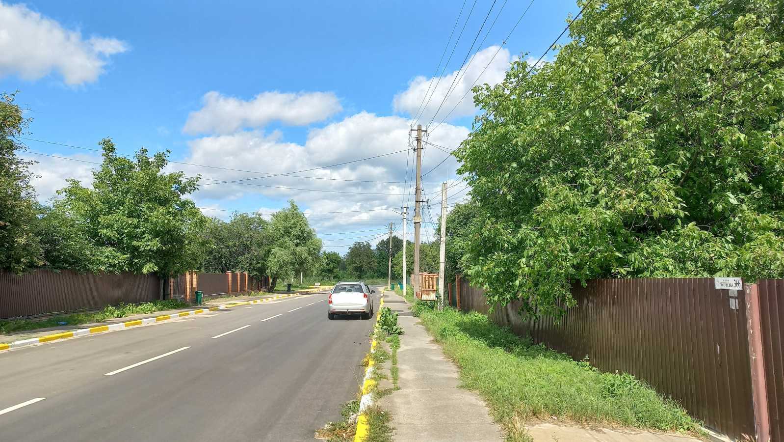 Продаж ділянки під індивідуальне житлове будівництво 15 соток, Яблунська вул.