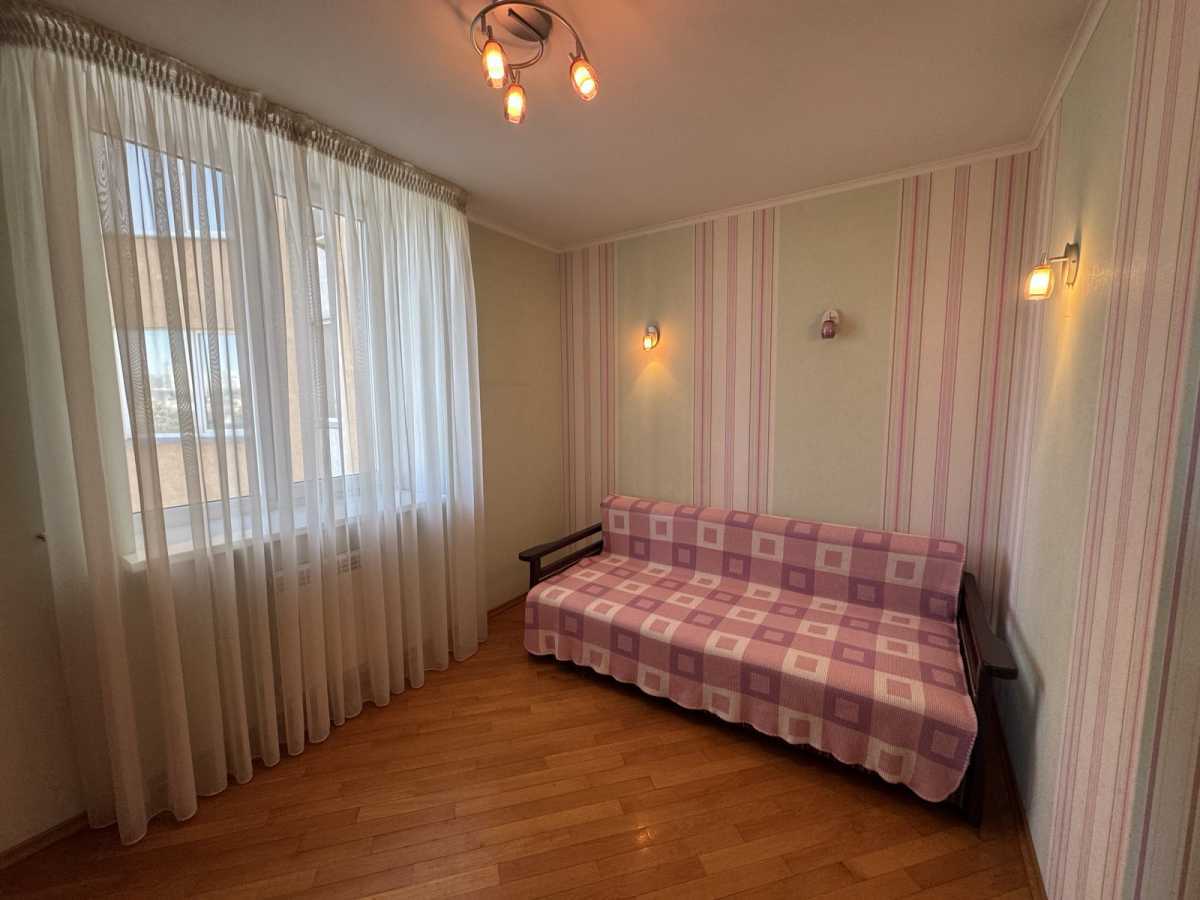 Продажа 2-комнатной квартиры 65 м², Саперно-Слободская ул., 22