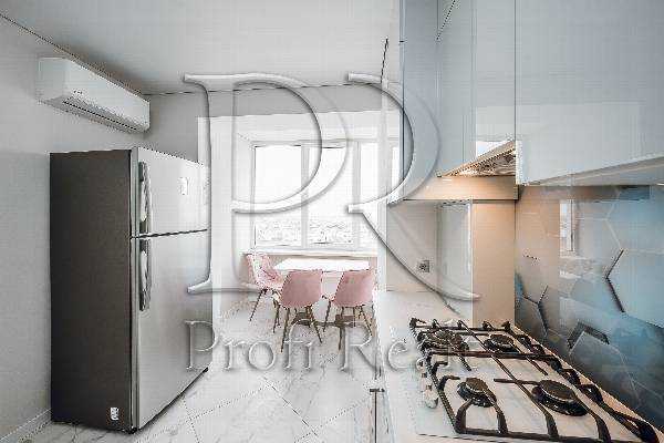 Продаж 1-кімнатної квартири 45 м², Академіка Шалімова вул., 70/2
