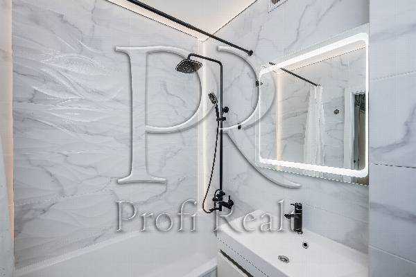 Продаж 1-кімнатної квартири 45 м², Академіка Шалімова вул., 70/2