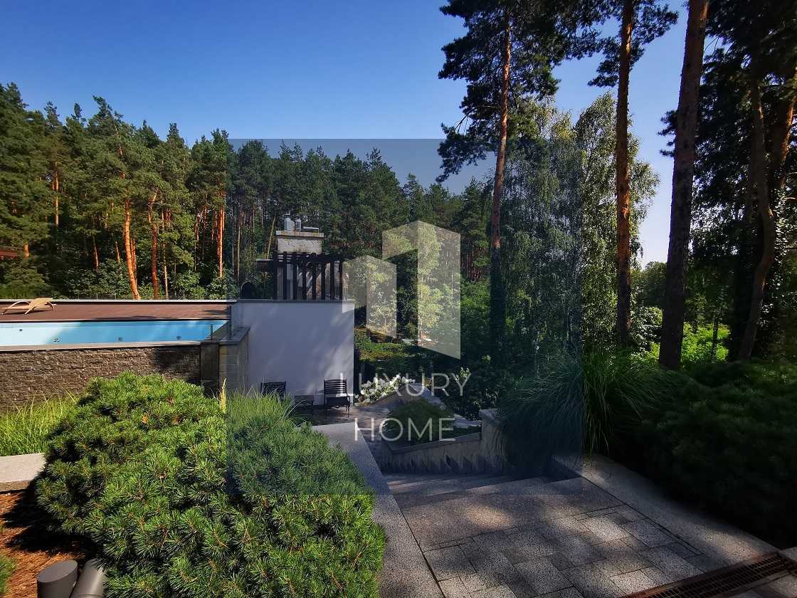 Продажа коттеджа 1150 м², Сосновая