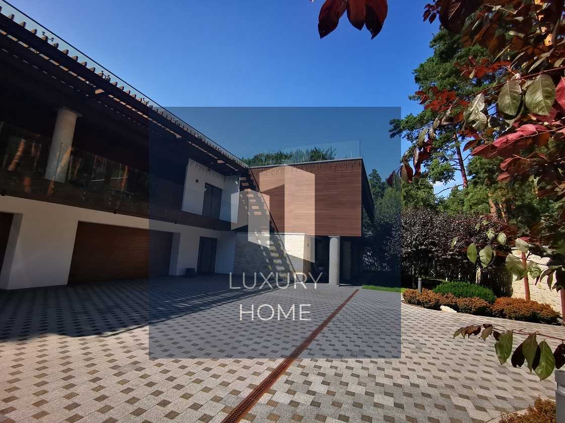 Продажа коттеджа 1150 м², Сосновая