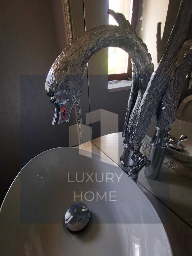 Продажа коттеджа 1150 м², Сосновая