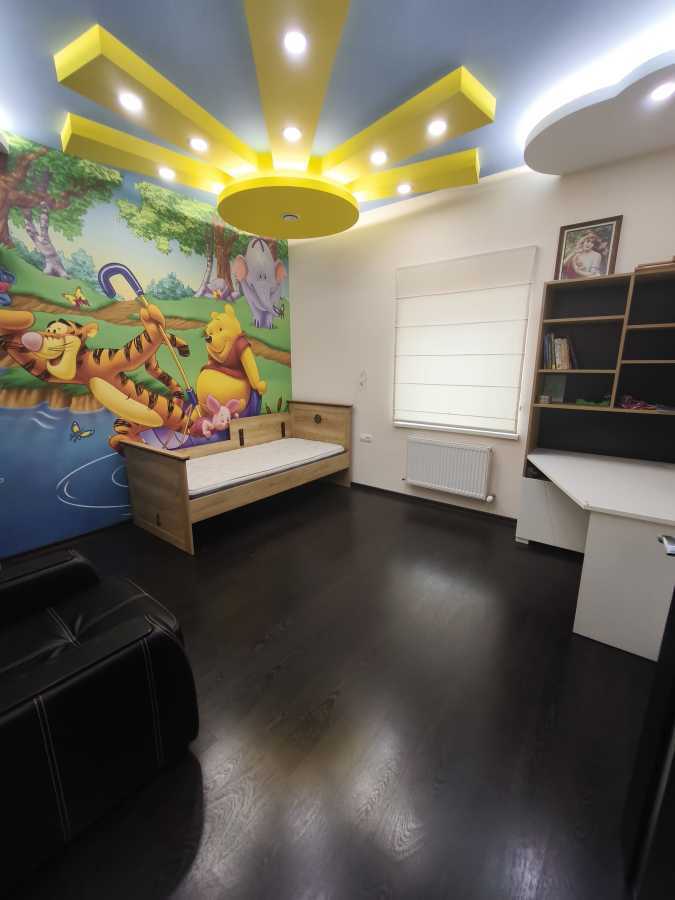 Продажа 5-комнатной квартиры 164 м², Кобзаря бул., 2