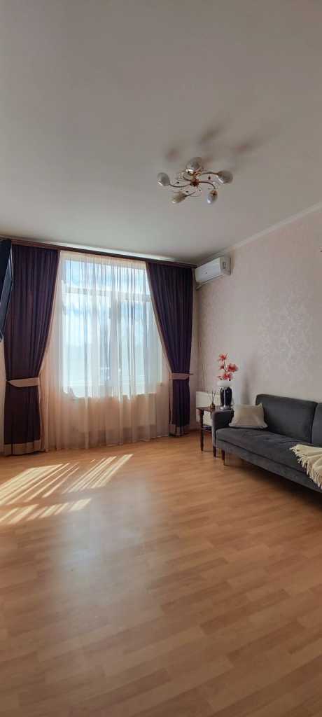 Продажа 1-комнатной квартиры 41 м², Выставочная ул., 16
