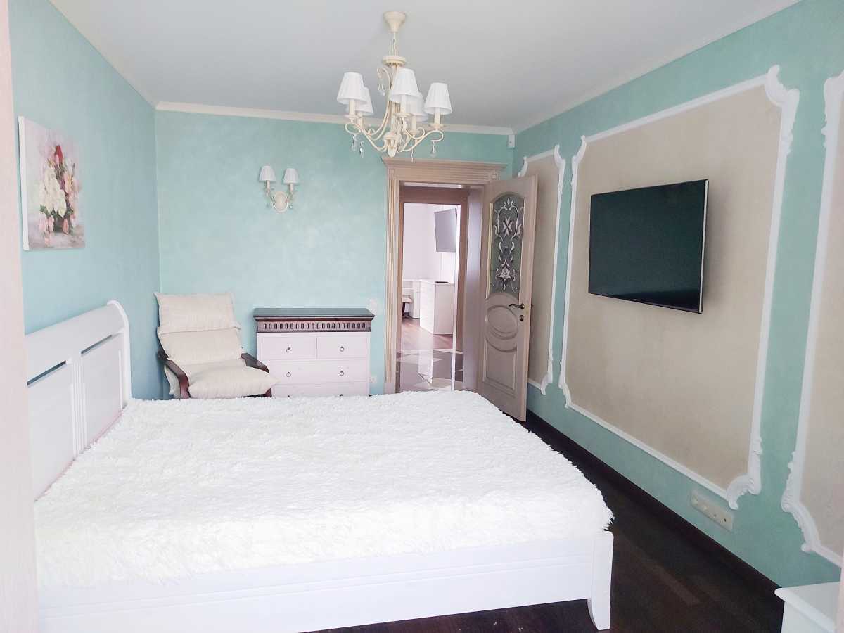 Продаж 4-кімнатної квартири 166 м², Боголюбова вул., 16