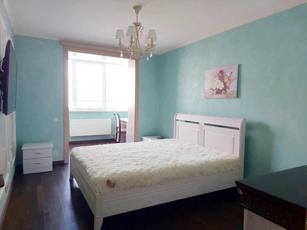 Продаж 4-кімнатної квартири 166 м², Боголюбова вул., 16
