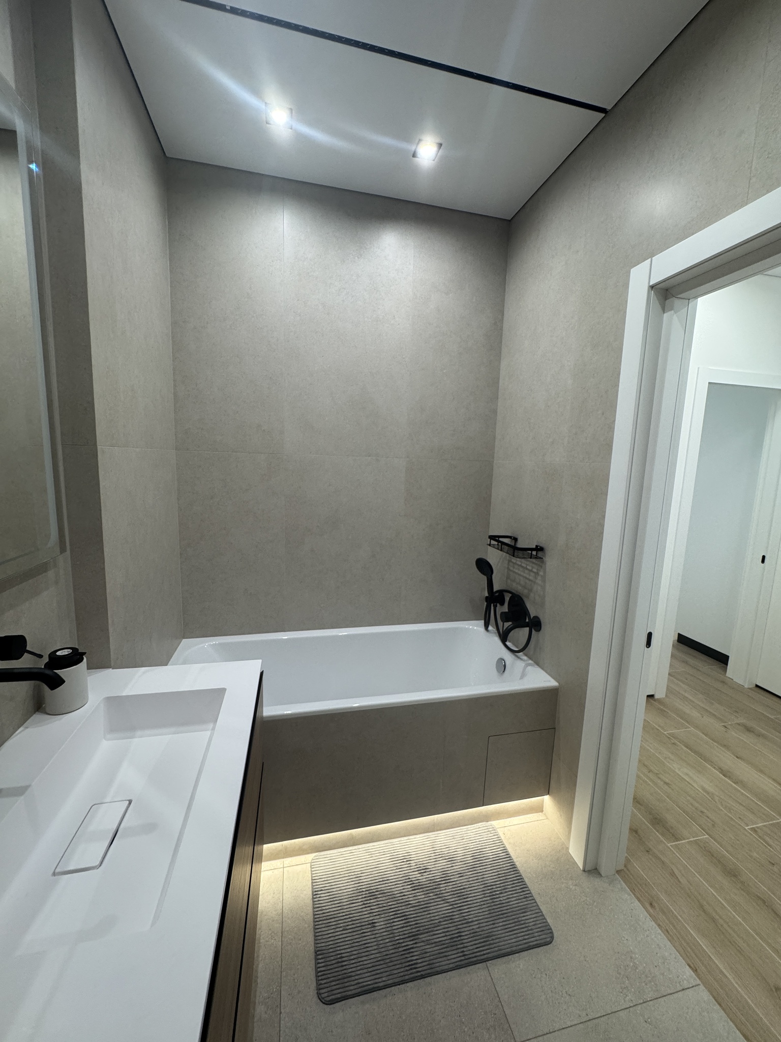 Оренда 1-кімнатної квартири 41 м², ЖК Голоські кручі, Будинок 2