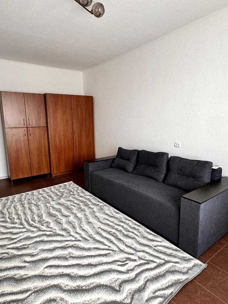 Оренда 1-кімнатної квартири 38 м², Новорічна вул., 79