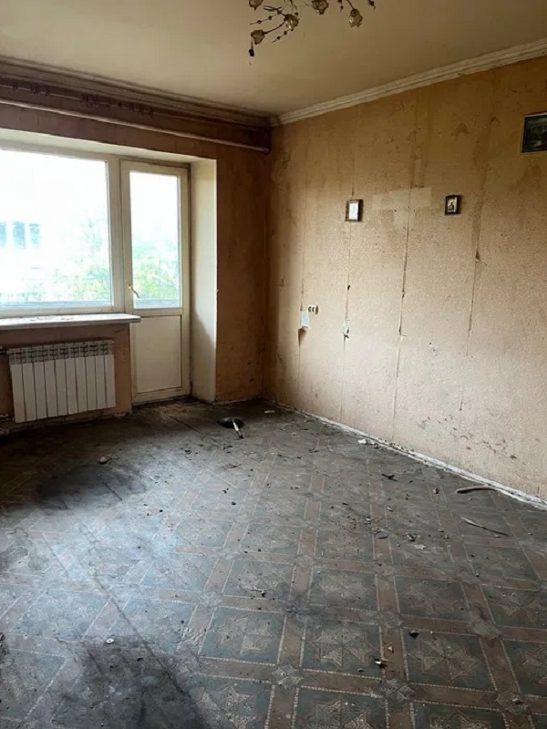 Продаж 2-кімнатної квартири 44 м², Космонавтов вул.