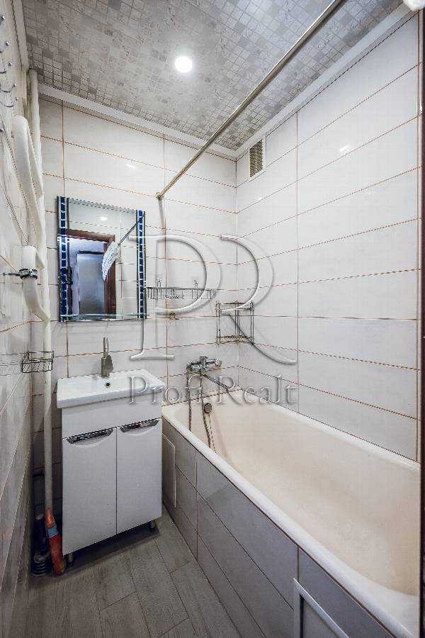 Продажа 3-комнатной квартиры 62 м², Ватутина ул., Генерала, 26В