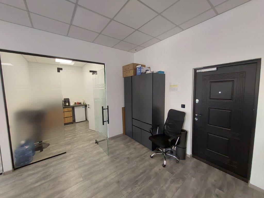 Продажа офиса 70 м², Глубочицкая ул., 17А