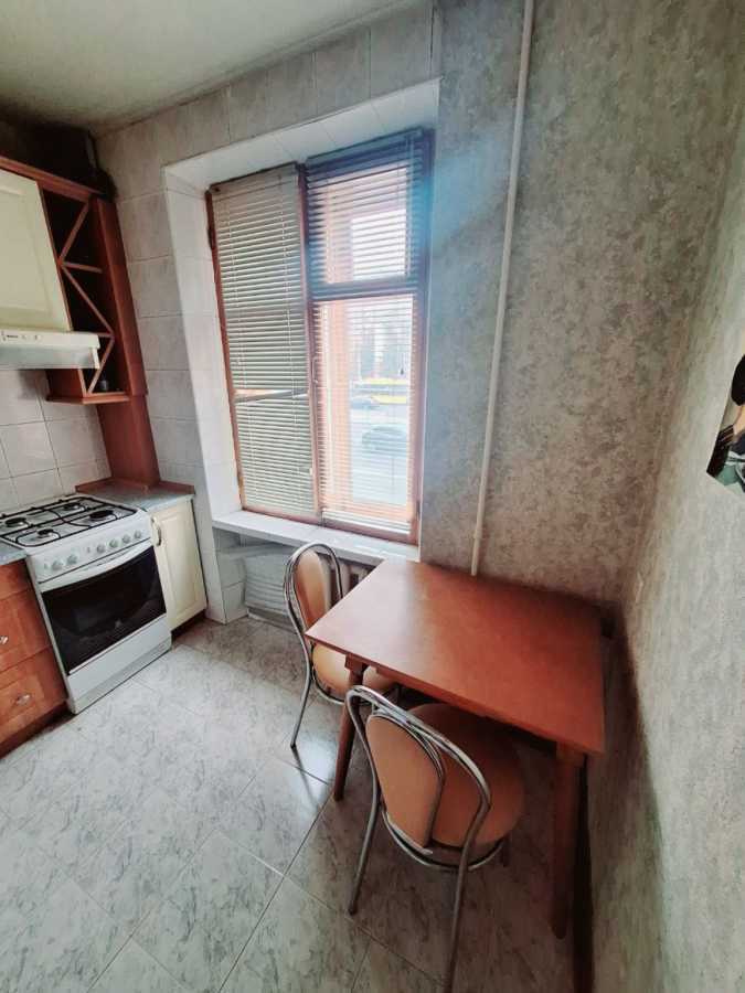 Продаж 1-кімнатної квартири 32 м², Лесі Українки бул., 30