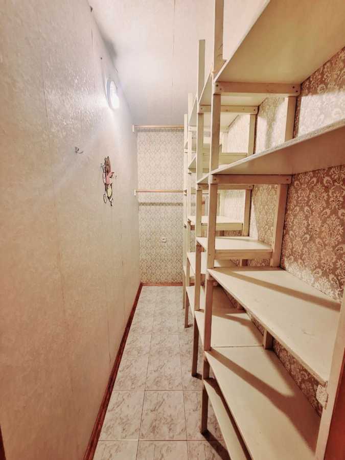 Продаж 1-кімнатної квартири 32 м², Лесі Українки бул., 30