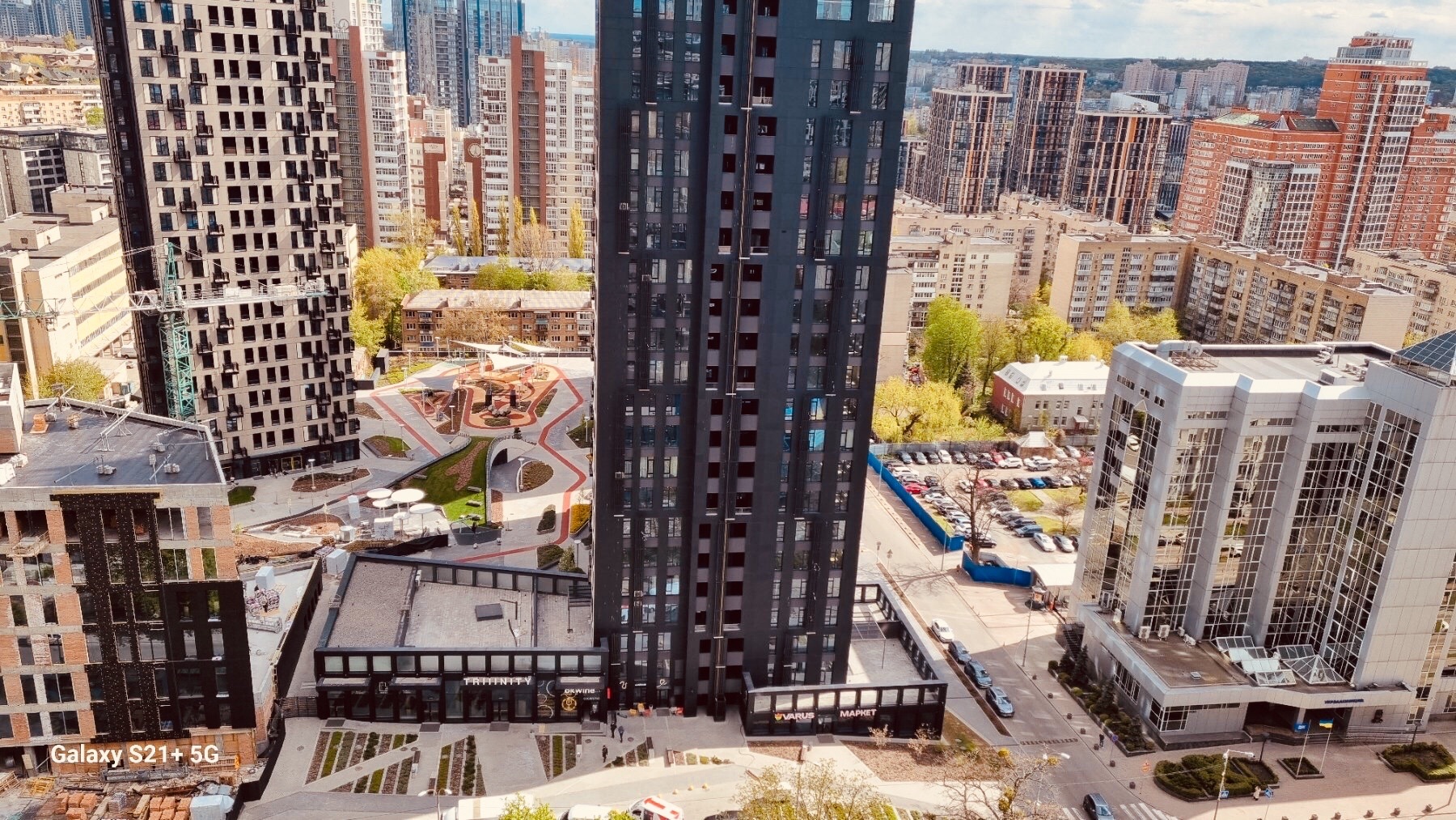 Аренда 2-комнатной квартиры 85 м², Василия Касияна ул., Тютюникова 37\1