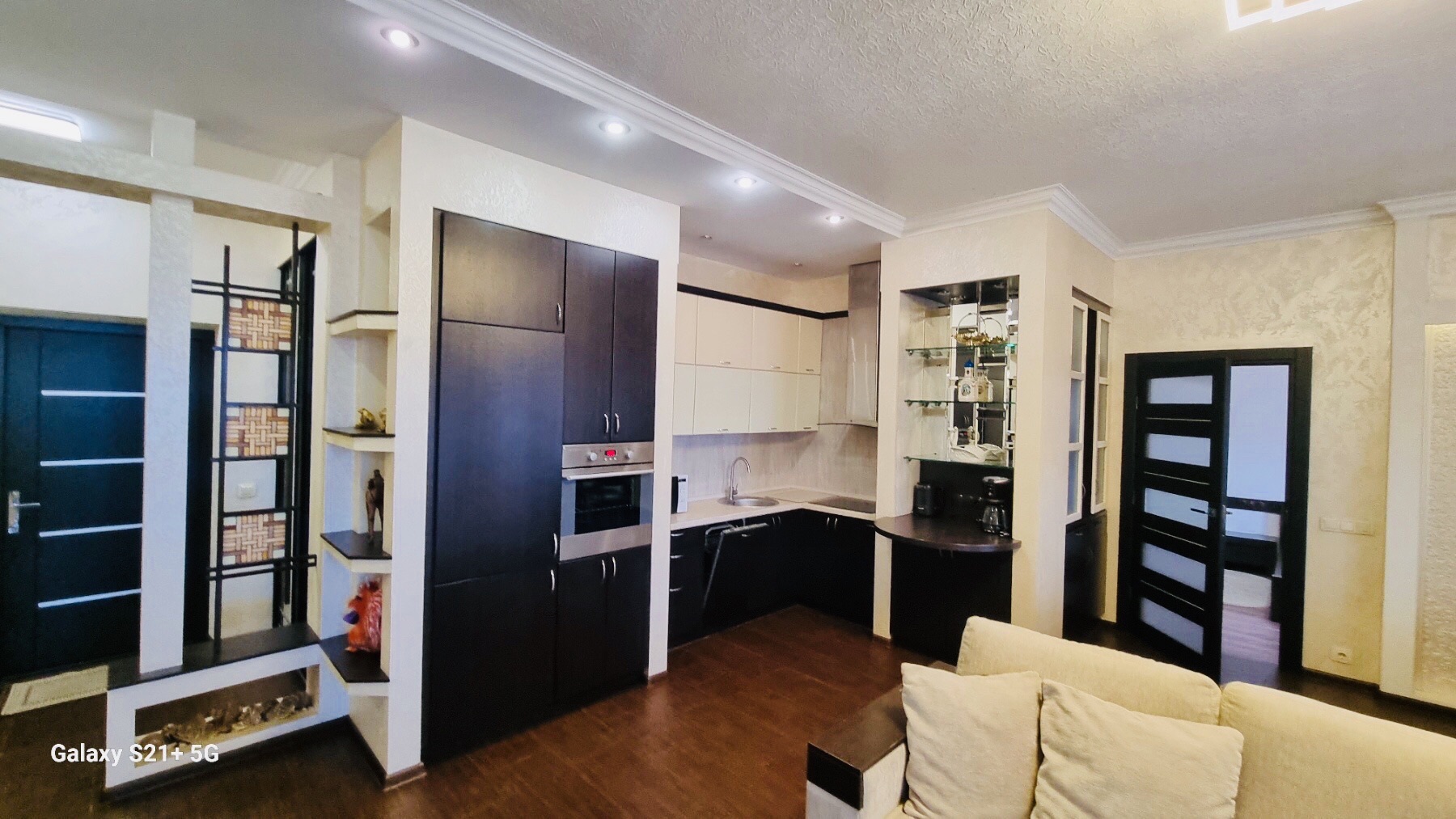 Аренда 2-комнатной квартиры 85 м², Василия Касияна ул., Тютюникова 37\1