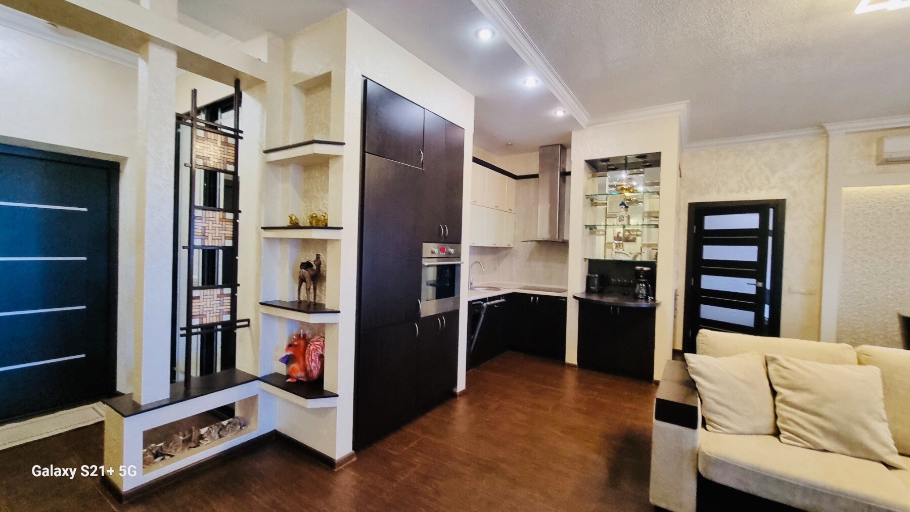 Аренда 2-комнатной квартиры 85 м², Василия Касияна ул., Тютюникова 37\1