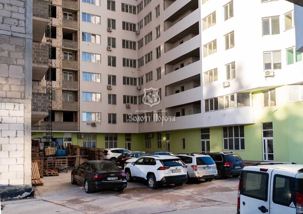 Продаж 2-кімнатної квартири 54.8 м², Світла вул., 3д