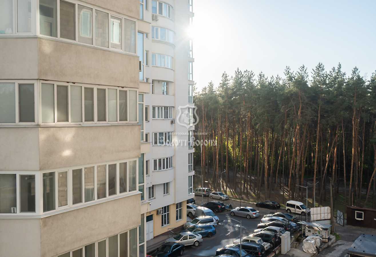 Продаж 2-кімнатної квартири 54.8 м², Світла вул., 3д