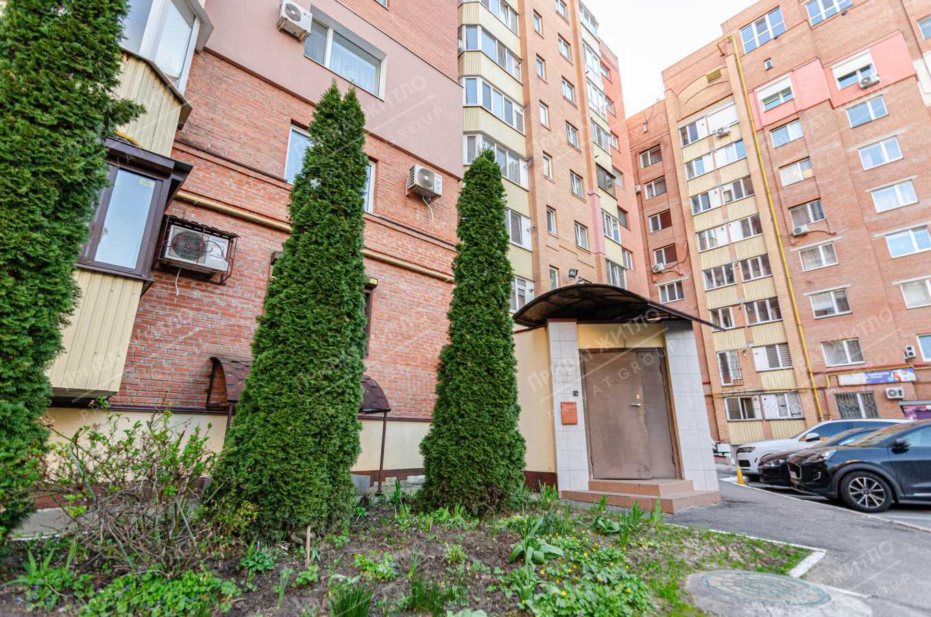 Продаж приміщення вільного призначення 143.3 м², Соборності вул., 61