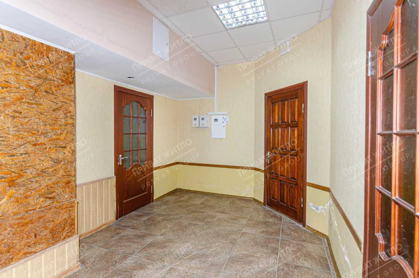 Продаж приміщення вільного призначення 143.3 м², Соборності вул., 61