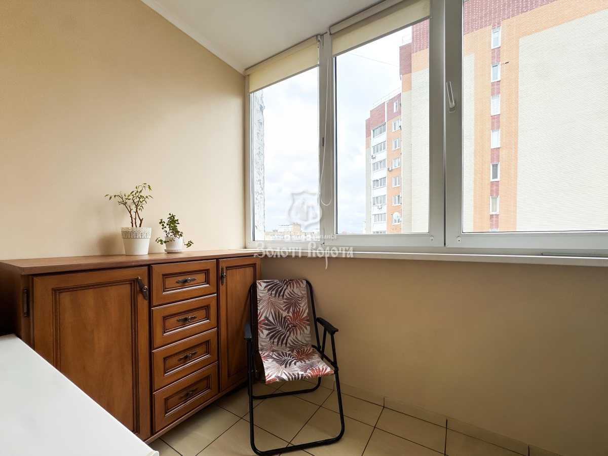 Продажа 3-комнатной квартиры 94 м², Михаила Донца ул., Драгоманова, 1Г