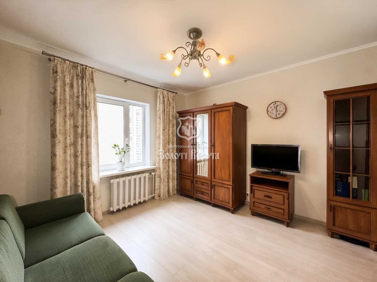 Продажа 3-комнатной квартиры 94 м², Михаила Донца ул., Драгоманова, 1Г