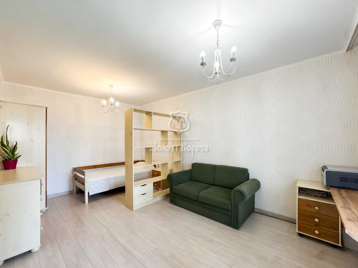 Продажа 3-комнатной квартиры 94 м², Михаила Донца ул., Драгоманова, 1Г