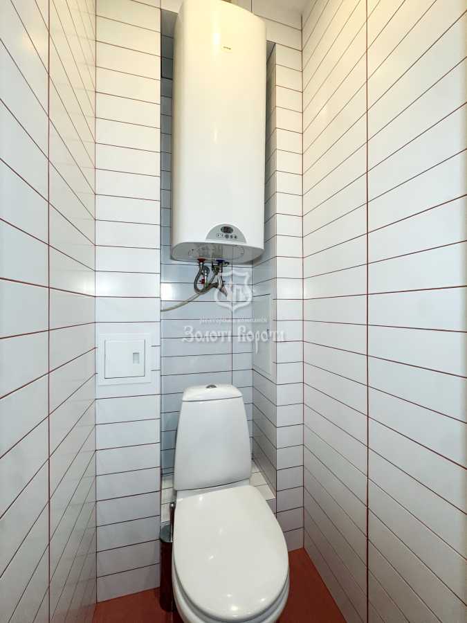 Продажа 3-комнатной квартиры 94 м², Михаила Донца ул., Драгоманова, 1Г