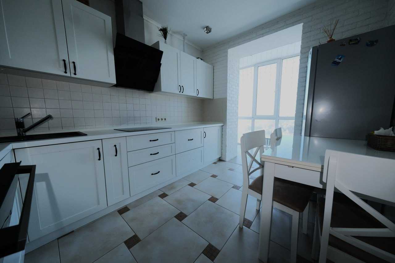 Продаж 1-кімнатної квартири 46 м², Жулянська вул., 1А