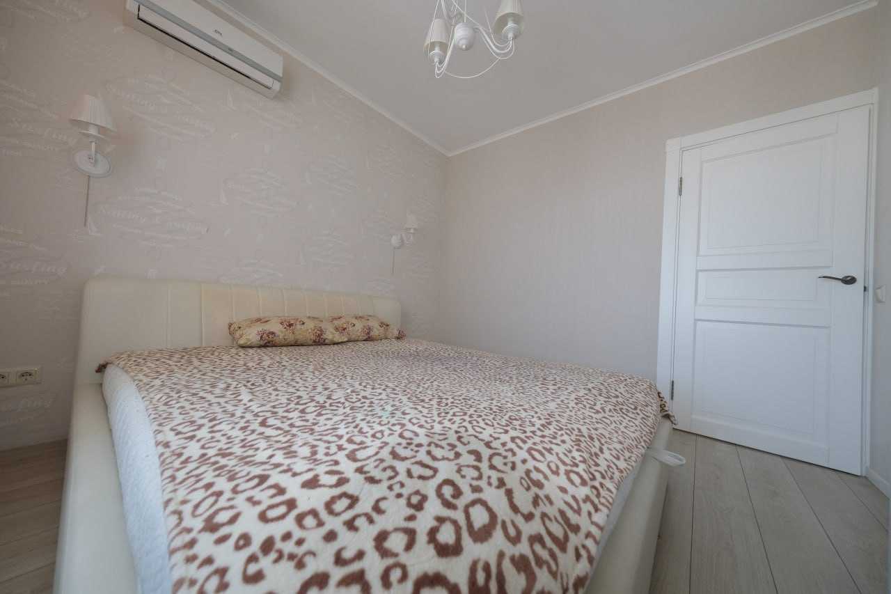 Продаж 1-кімнатної квартири 46 м², Жулянська вул., 1А