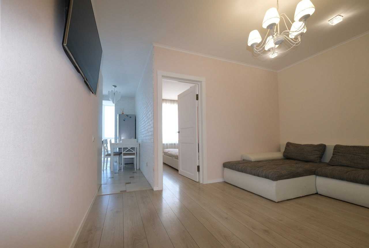 Продаж 1-кімнатної квартири 46 м², Жулянська вул., 1А