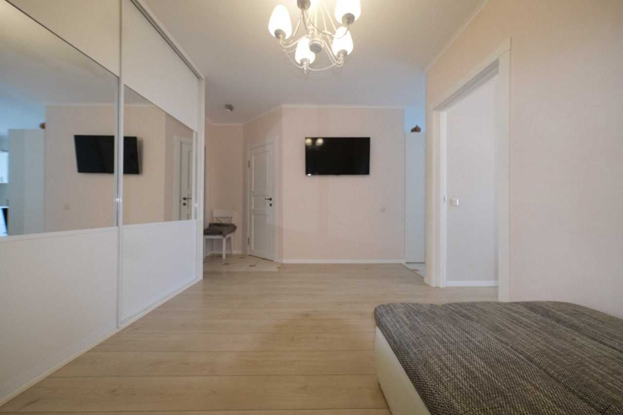 Продаж 1-кімнатної квартири 46 м², Жулянська вул., 1А