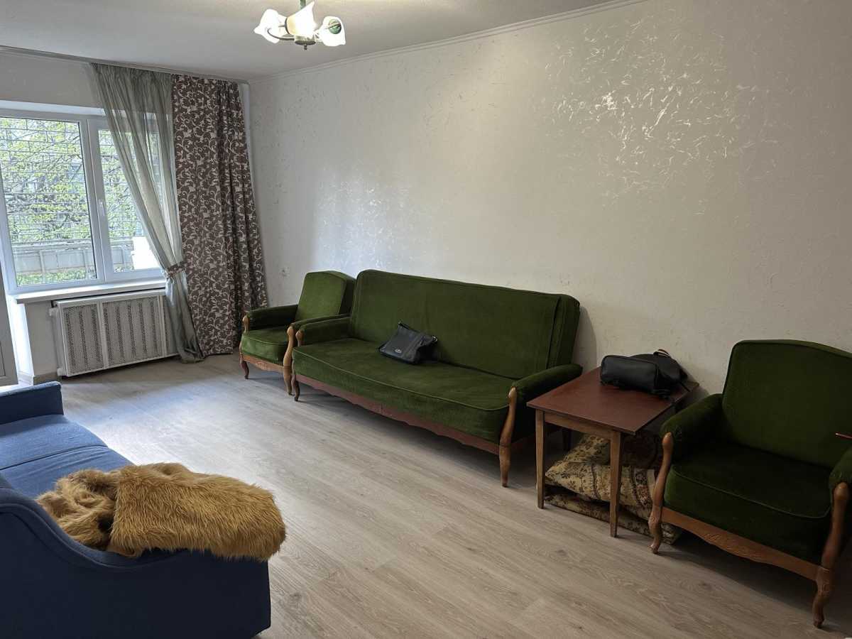 Оренда 1-кімнатної квартири 38 м², Єреванська вул., 13к1