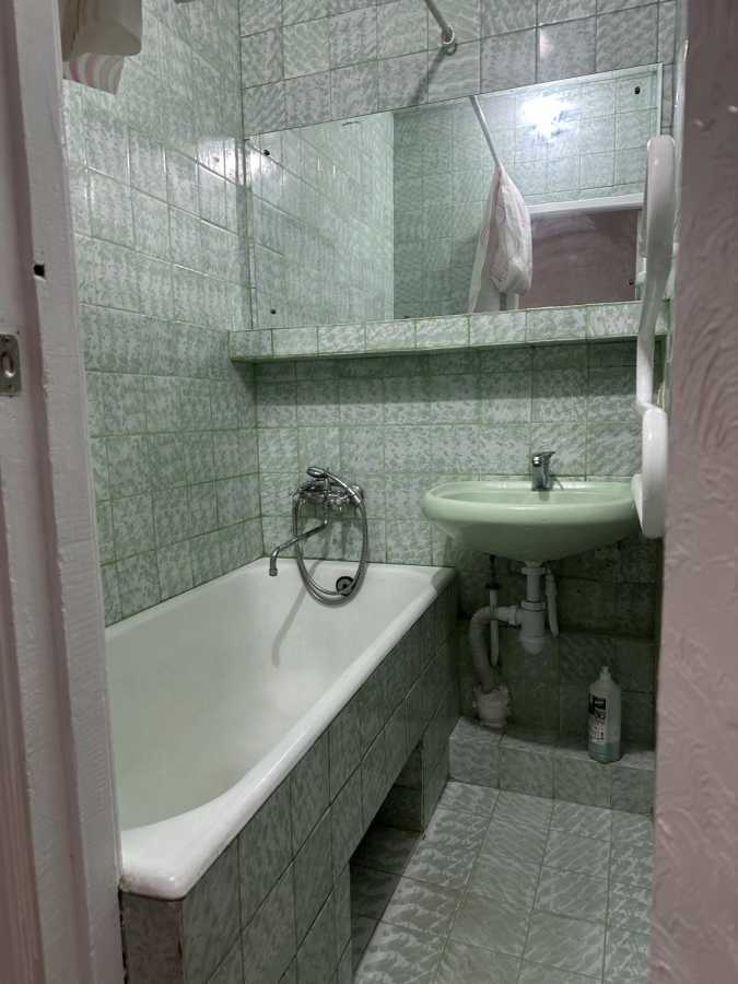 Оренда 1-кімнатної квартири 38 м², Єреванська вул., 13к1