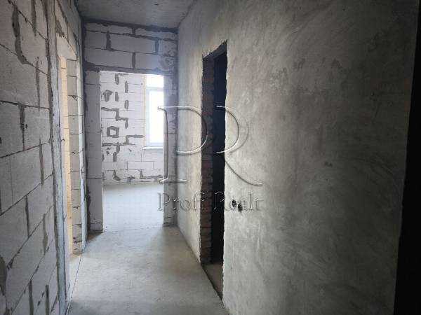 Продаж 1-кімнатної квартири 44 м², Привокзальна вул., 2/4