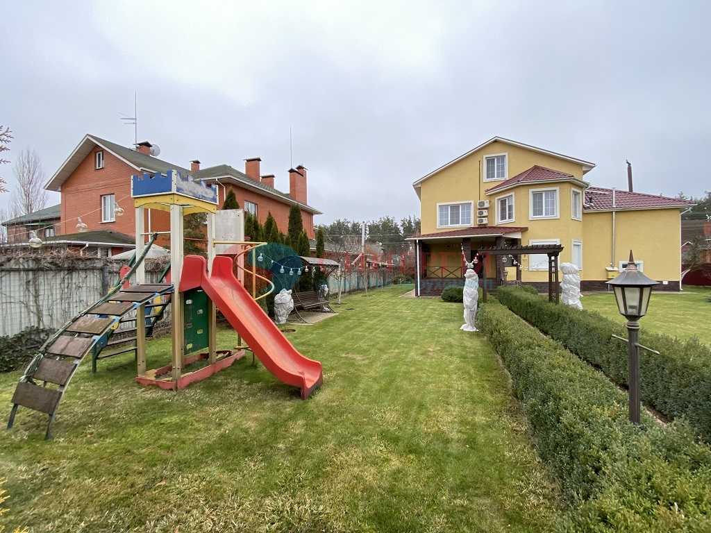 Продажа дома 304 м², Ганни Михайлової