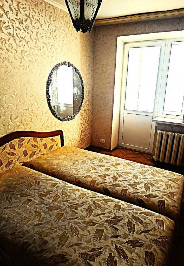 Продажа 3-комнатной квартиры 60 м², Евгения Коновальца ул., 15/1
