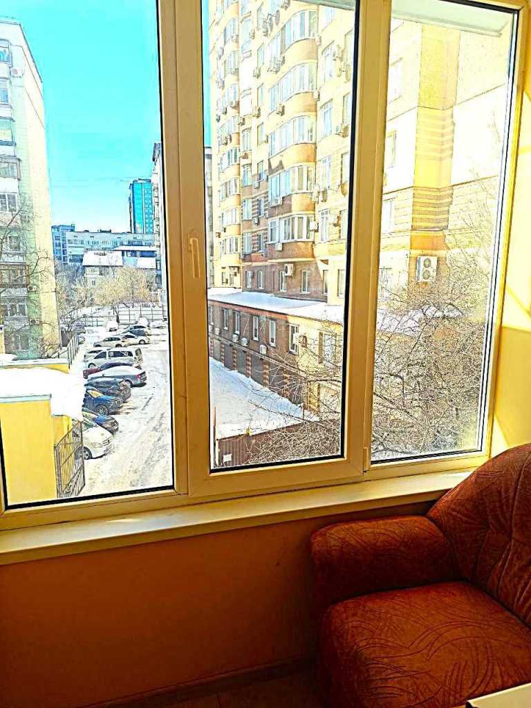 Продажа 3-комнатной квартиры 60 м², Евгения Коновальца ул., 15/1