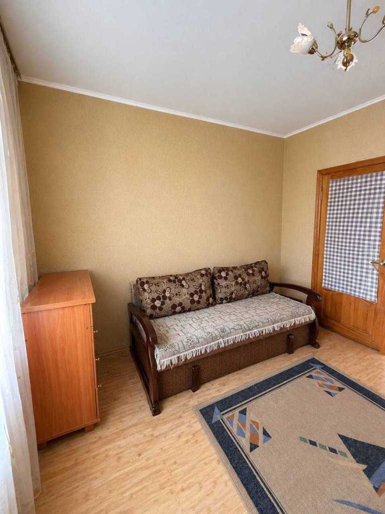 Продажа 3-комнатной квартиры 74.8 м², Ревуцкого ул., 44