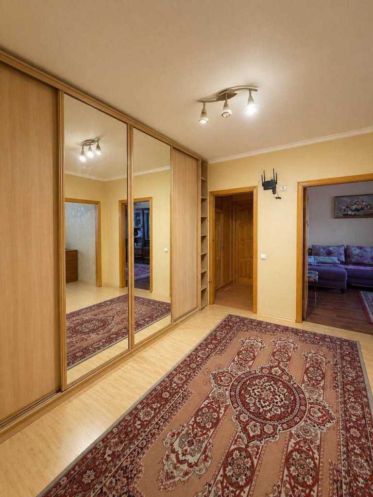 Продажа 3-комнатной квартиры 74.8 м², Ревуцкого ул., 44