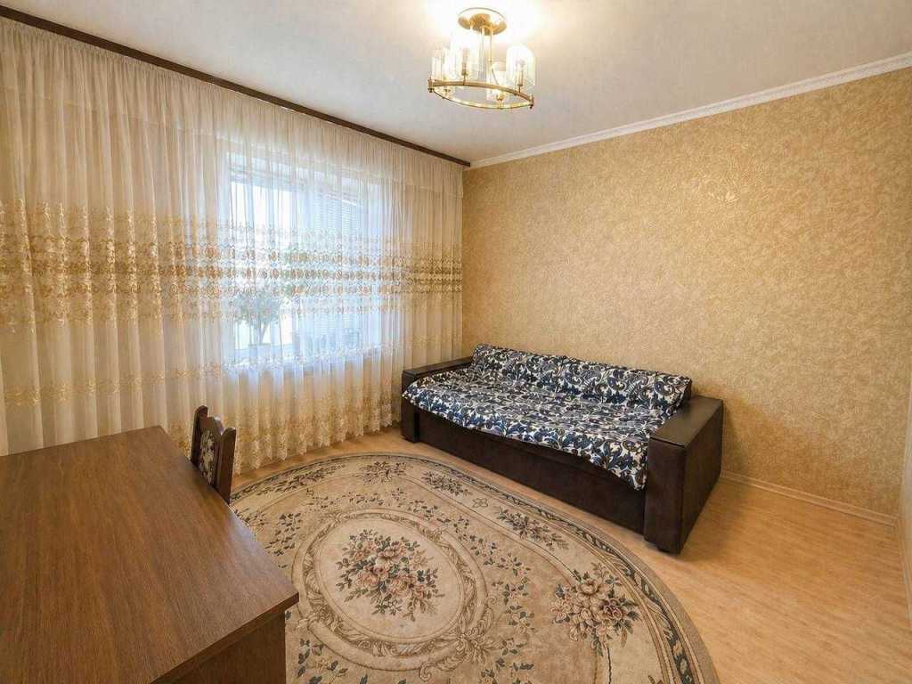 Продажа 3-комнатной квартиры 74.8 м², Ревуцкого ул., 44