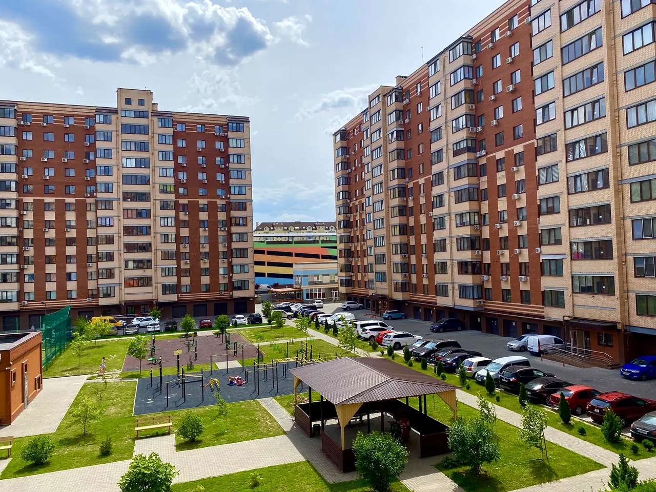 Продаж 2-кімнатної квартири 73 м²